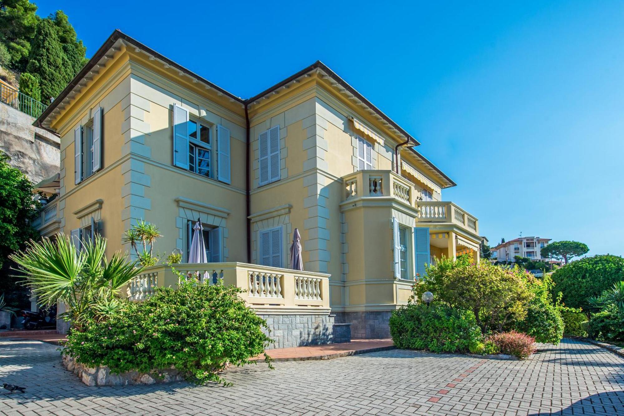 Oliviers -Agreable 2 Pieces Dans Maison Bourgeoise Menton Buitenkant foto