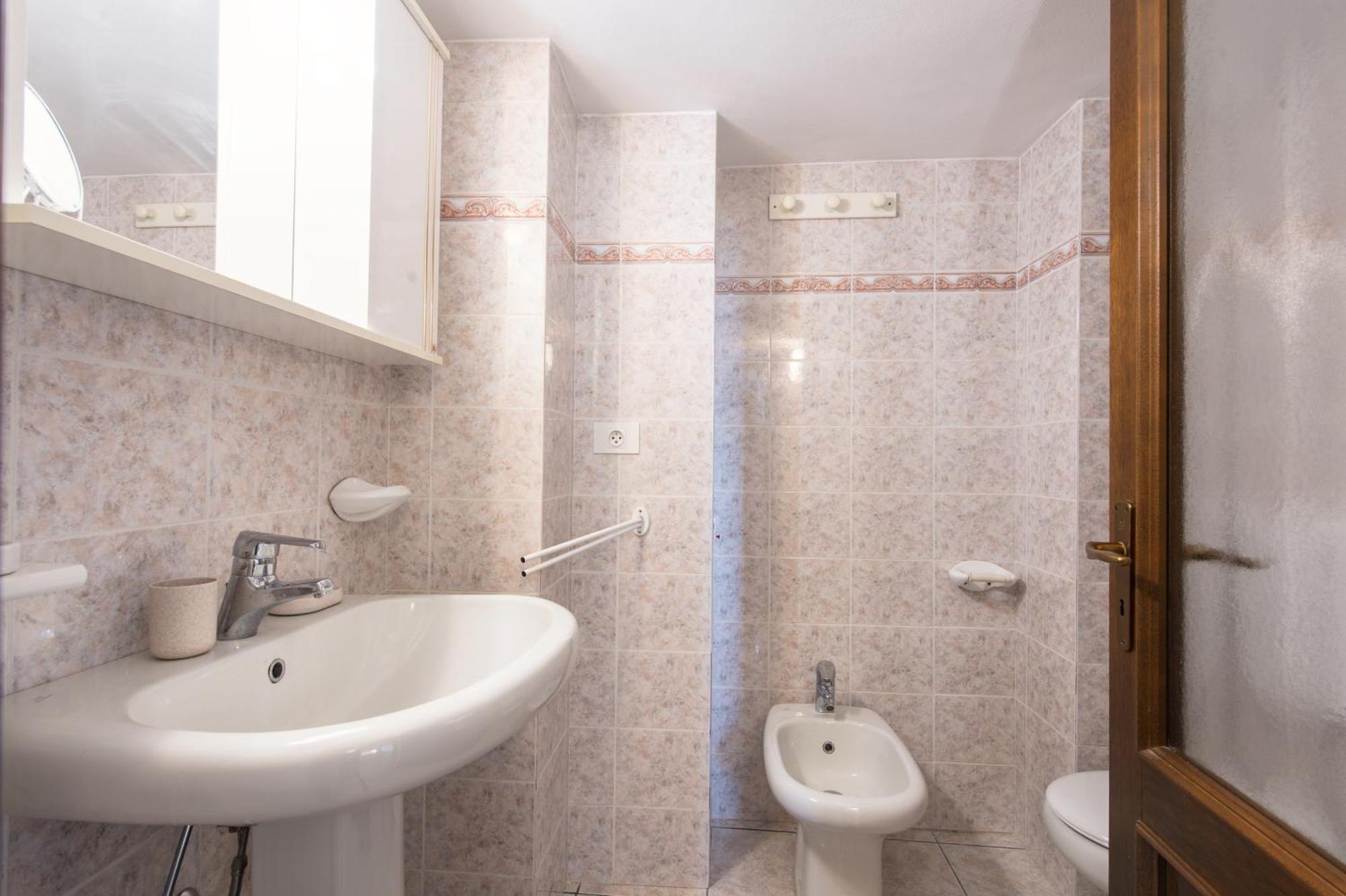 Oliviers -Agreable 2 Pieces Dans Maison Bourgeoise Menton Buitenkant foto